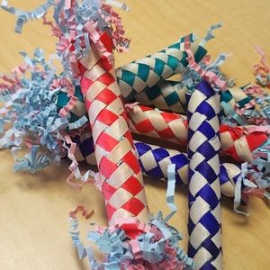 Chinese Finger Trap Bird Toy